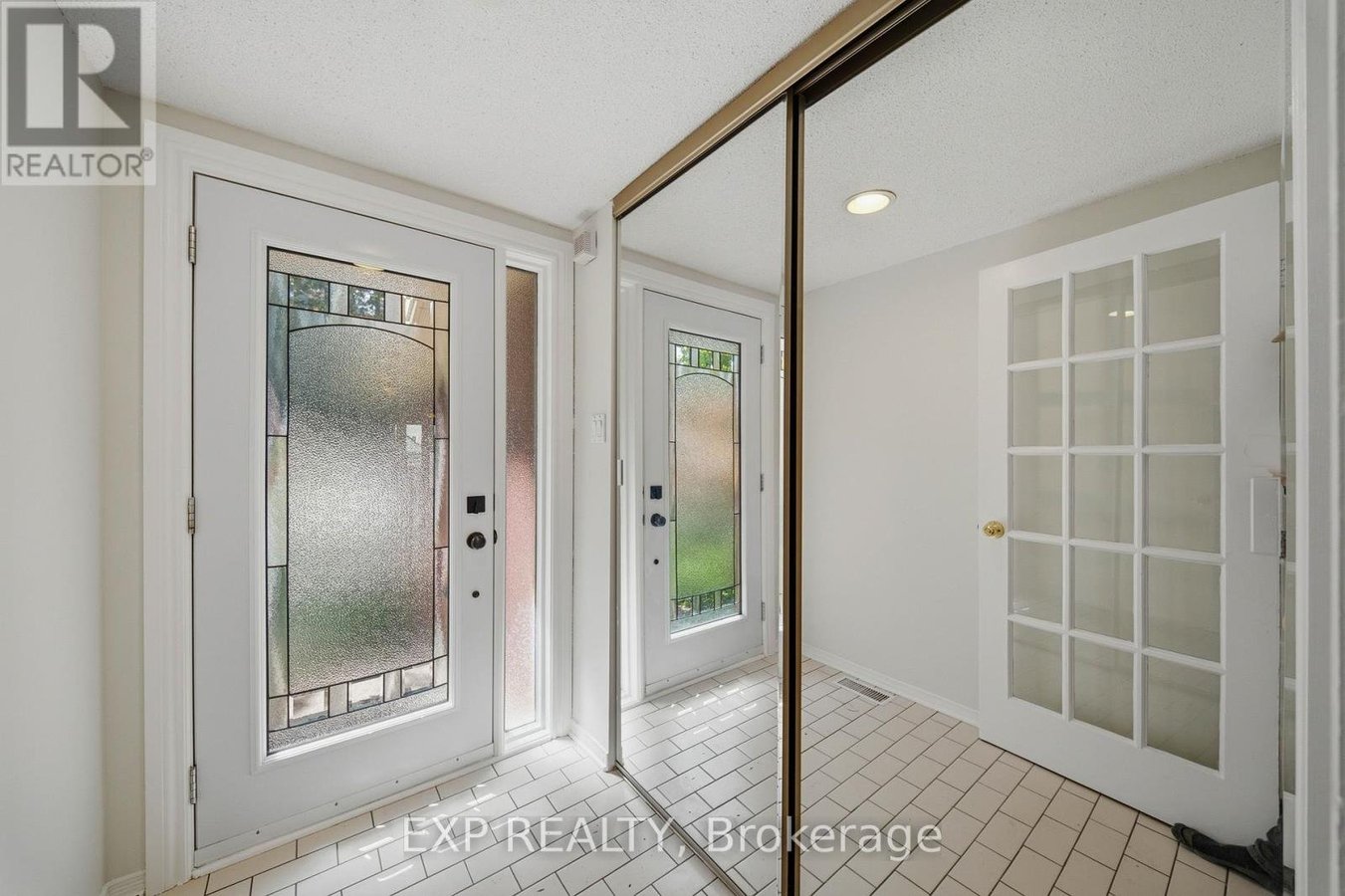 2023 ROLLING BROOK DRIVE - Photo 3