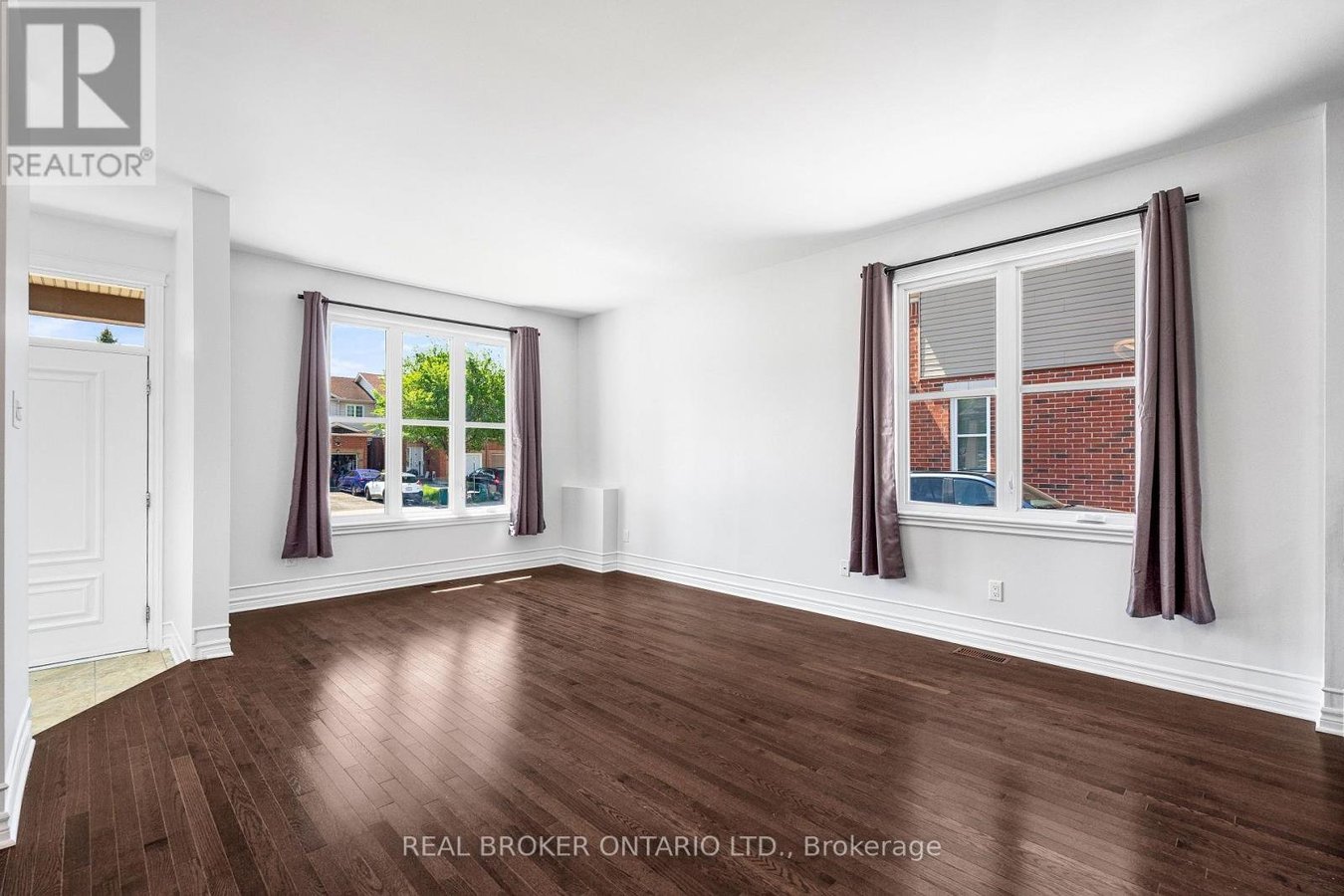 43 CLARIDGE DRIVE - Photo 5