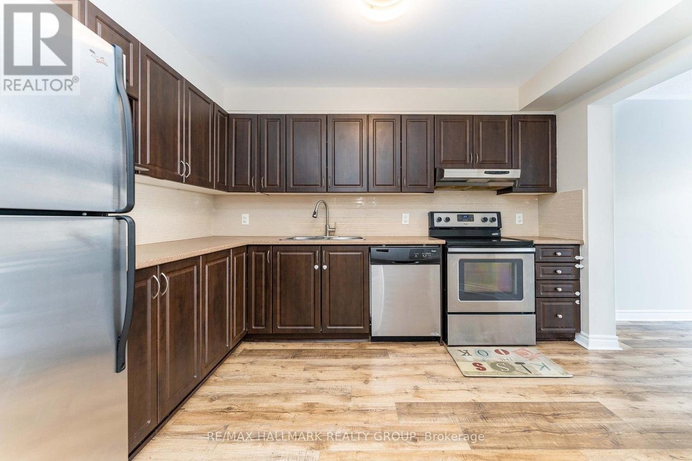 155 CALVINGTON AVENUE - Photo 8