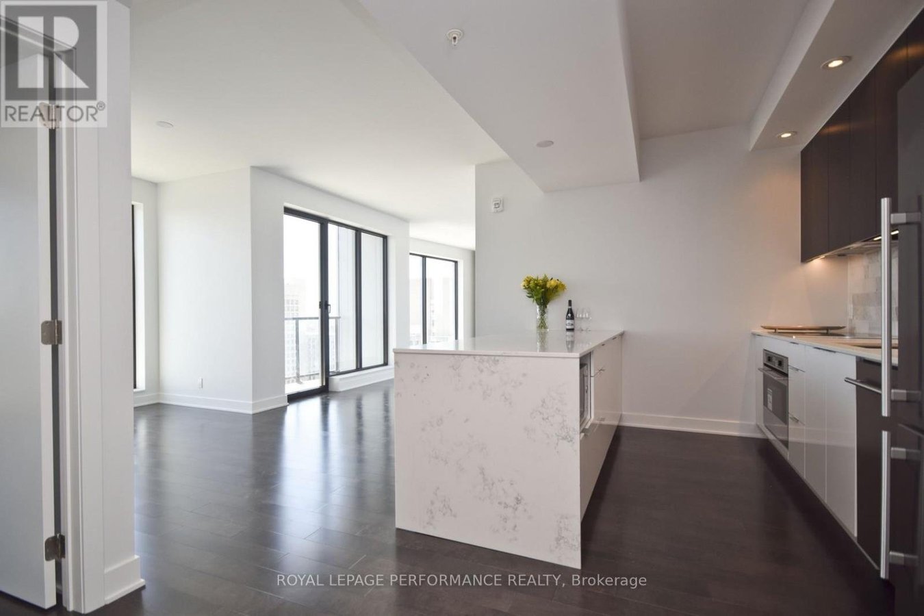 2109 - 20 DALY AVENUE - Photo 5