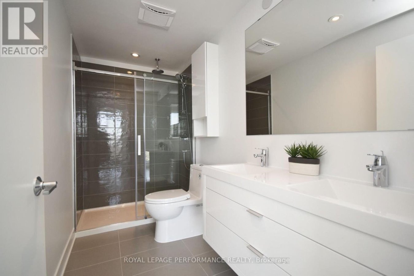 2109 - 20 DALY AVENUE - Photo 17