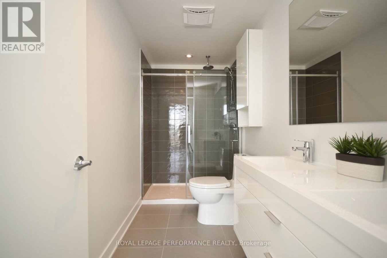 2109 - 20 DALY AVENUE - Photo 18