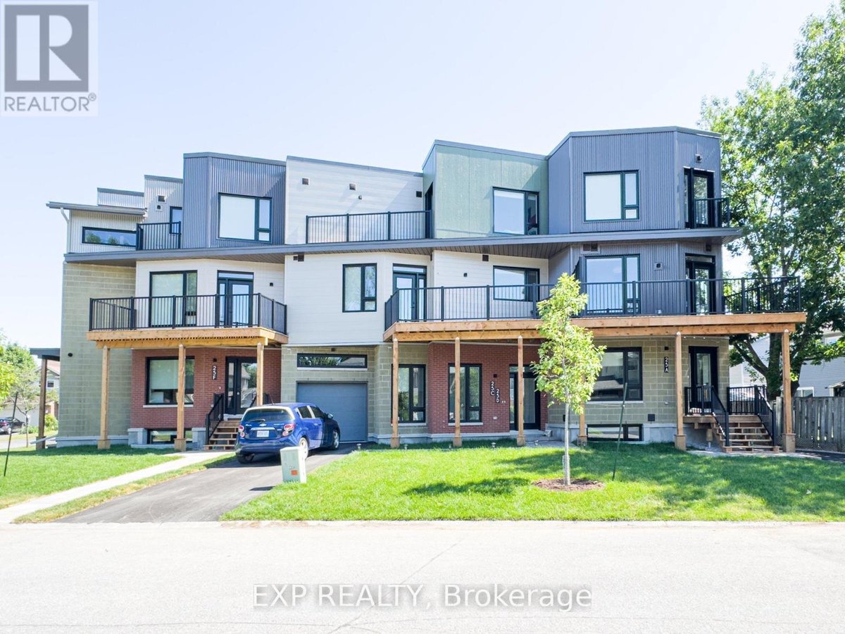 E - 25 FAIR OAKS CRESCENT - Photo 3