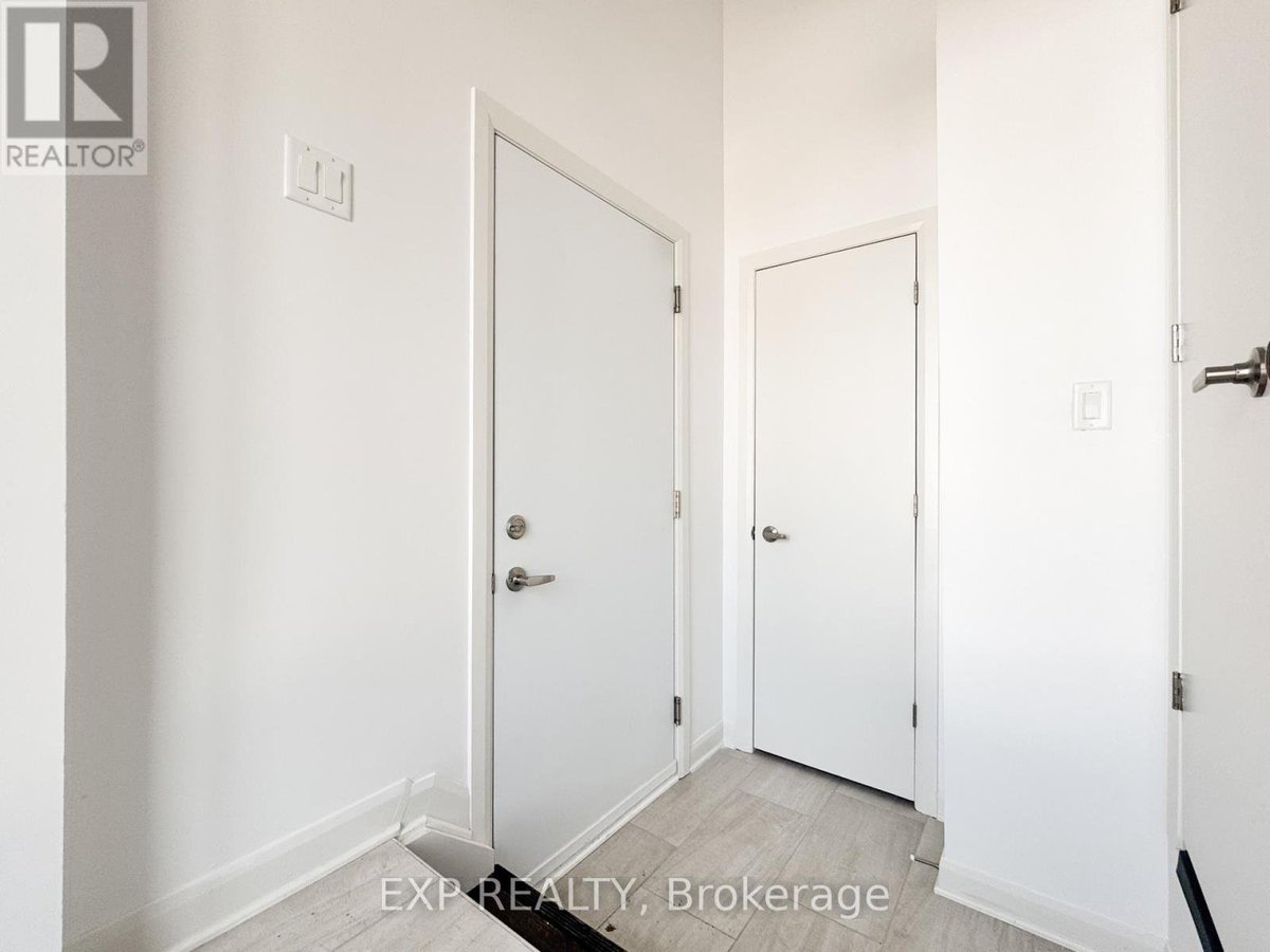 E - 25 FAIR OAKS CRESCENT - Photo 5