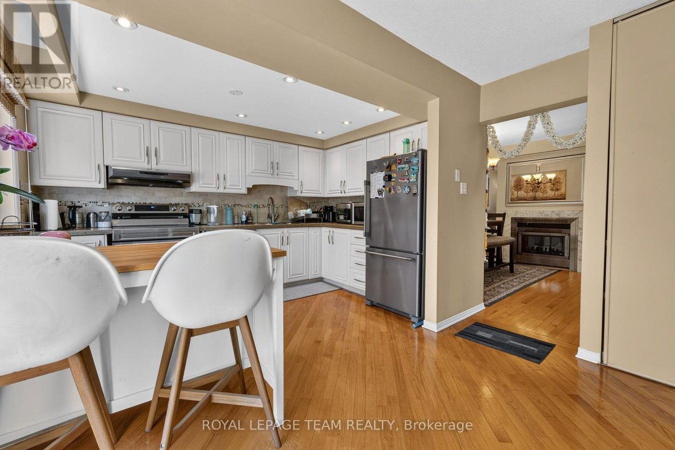 2086 CARLING AVENUE - Photo 12
