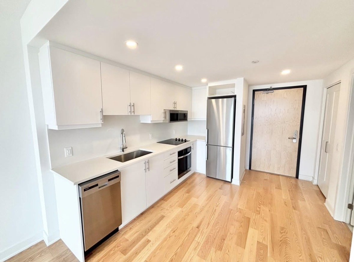 340 Queen Street - Photo 2