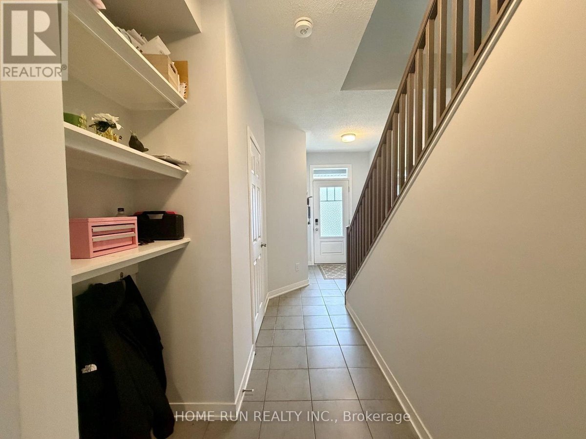 216 BILLRIAN CRES CRESCENT - Photo 7