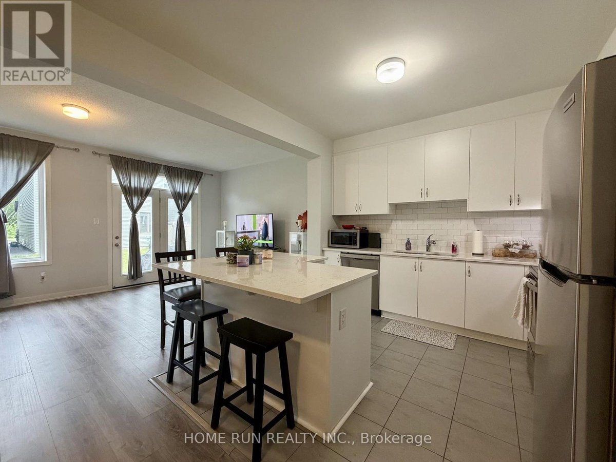 216 BILLRIAN CRES CRESCENT - Photo 10