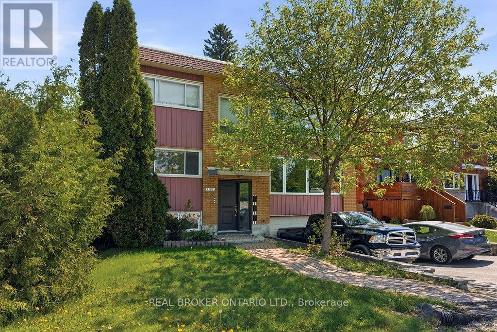 #1 - 2187 PLESSER STREET - Photo 3