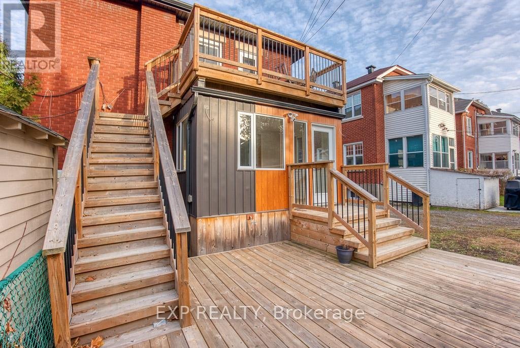 448 HOLLAND AVENUE - Photo 7