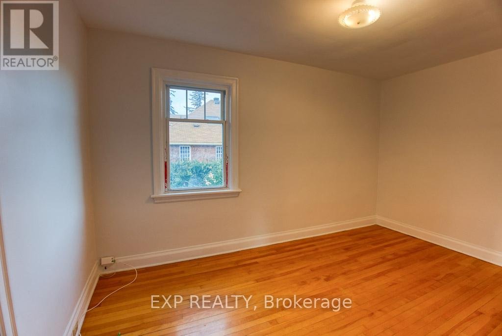 448 HOLLAND AVENUE - Photo 22