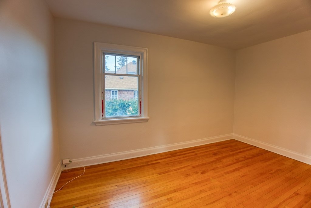 448 Holland Avenue - Photo 22