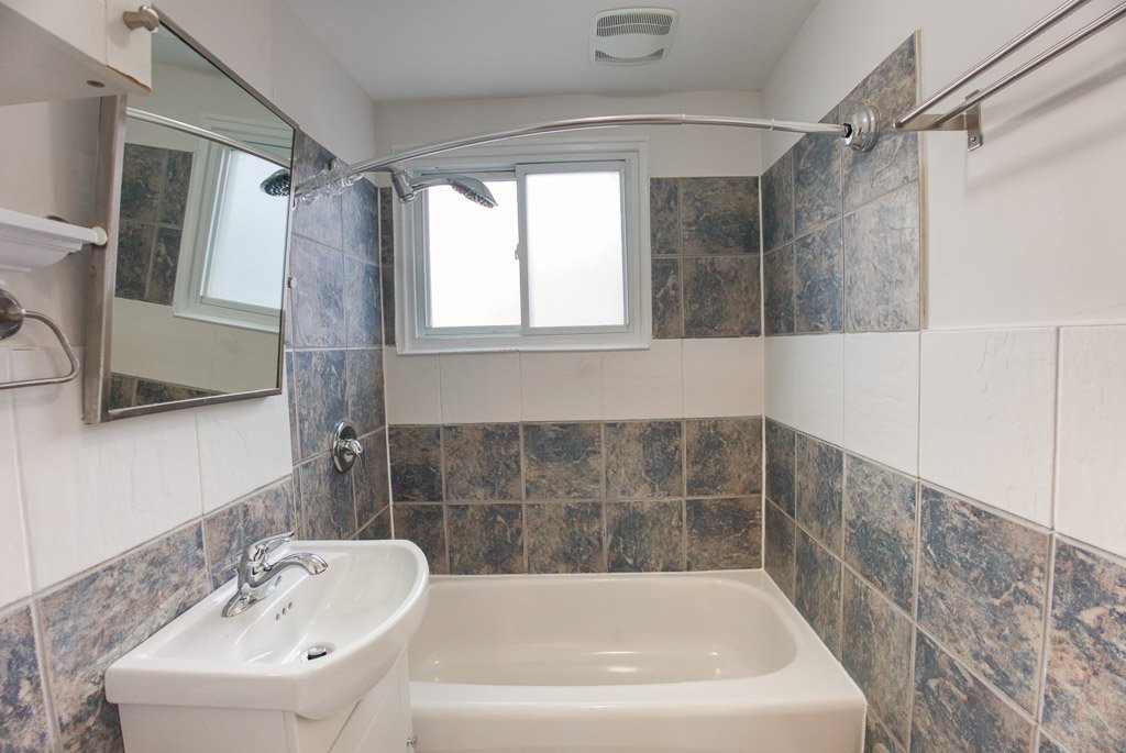 448 Holland Avenue - Photo 28