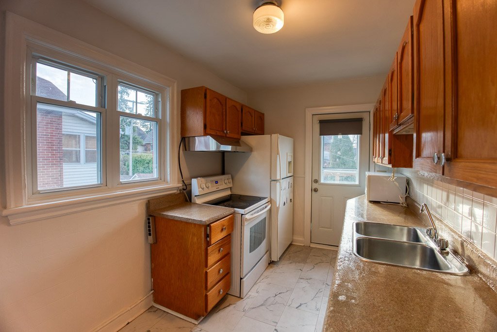 448 Holland Avenue - Photo 33