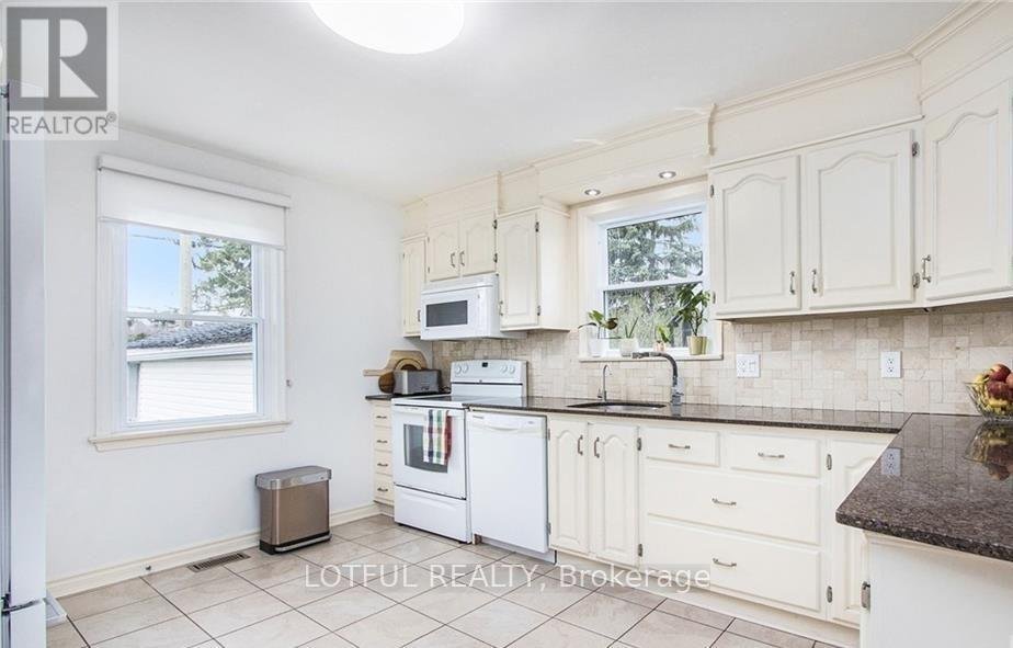 2012 DORVAL AVENUE - Photo 8