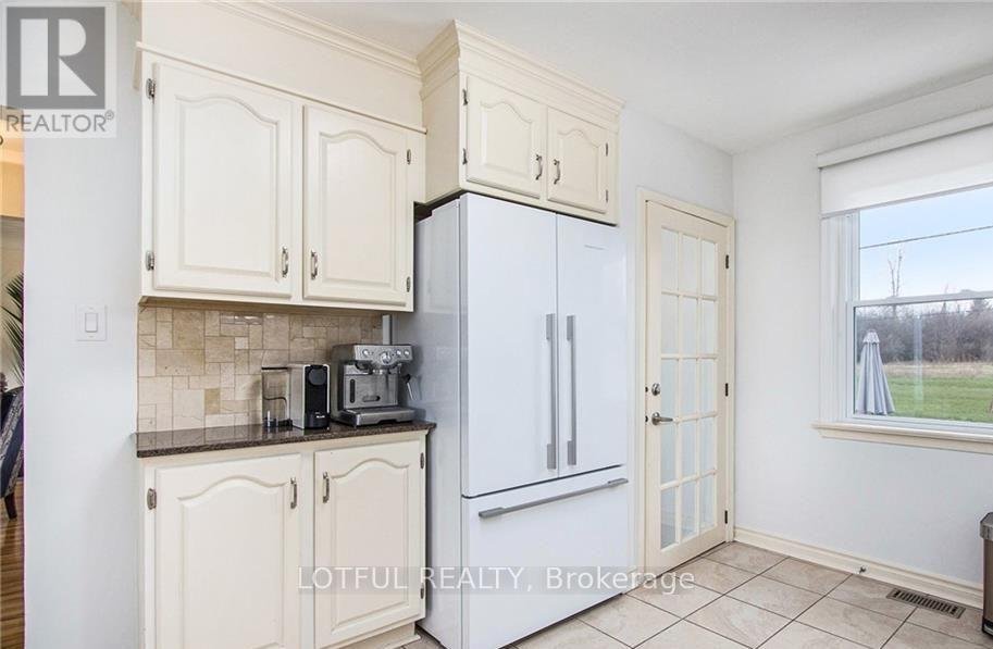 2012 DORVAL AVENUE - Photo 9