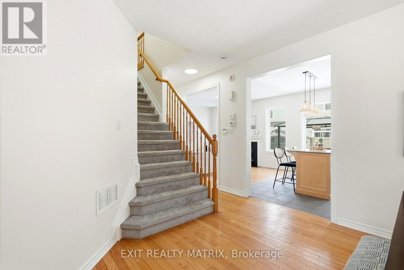 194 FLOWING CREEK CIRCLE - Photo 9