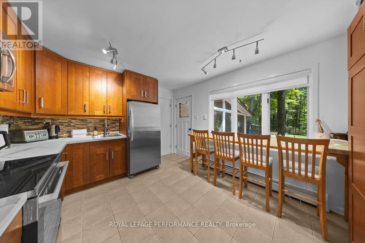 1250 ROYAL MAPLE DRIVE - Photo 11