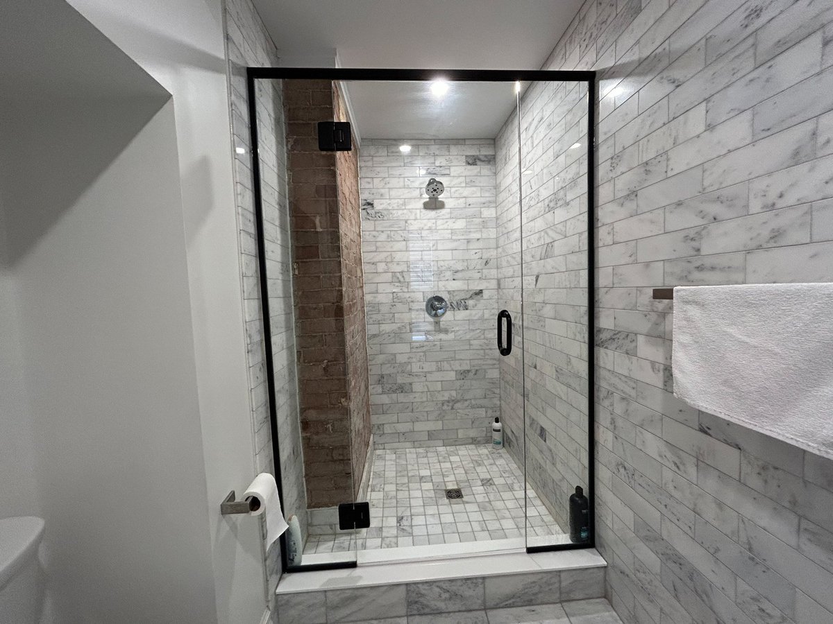 400 MacLaren Street - Photo 4