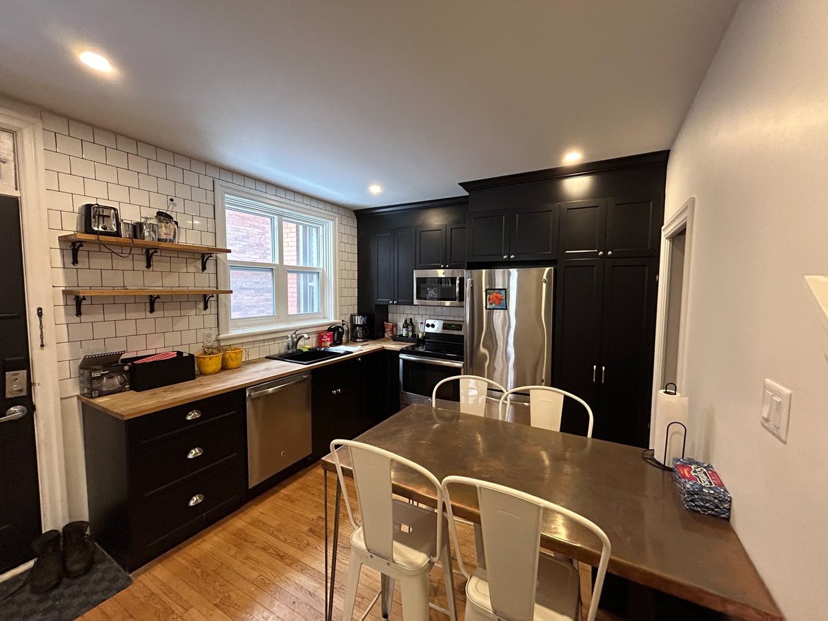 400 MacLaren Street - Photo 10
