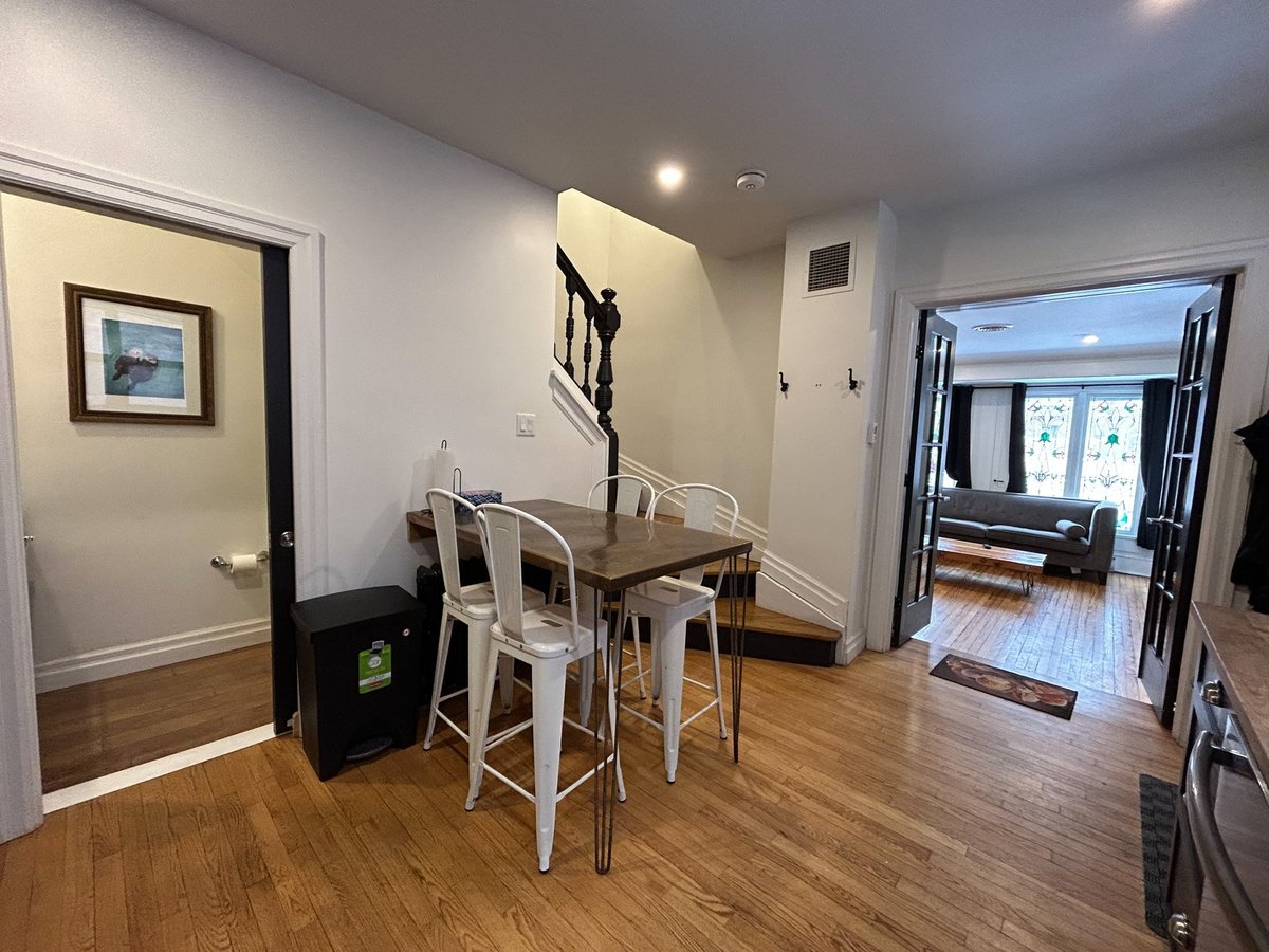 400 MacLaren Street - Photo 12