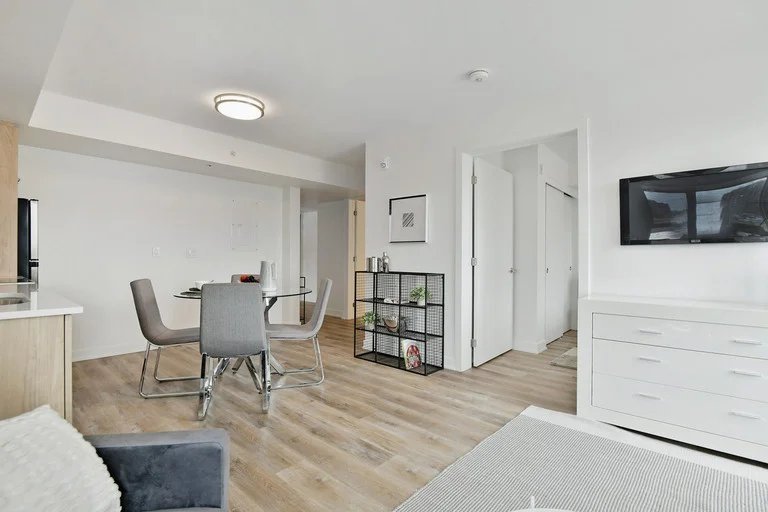 134 Robinson Avenue - Photo 2
