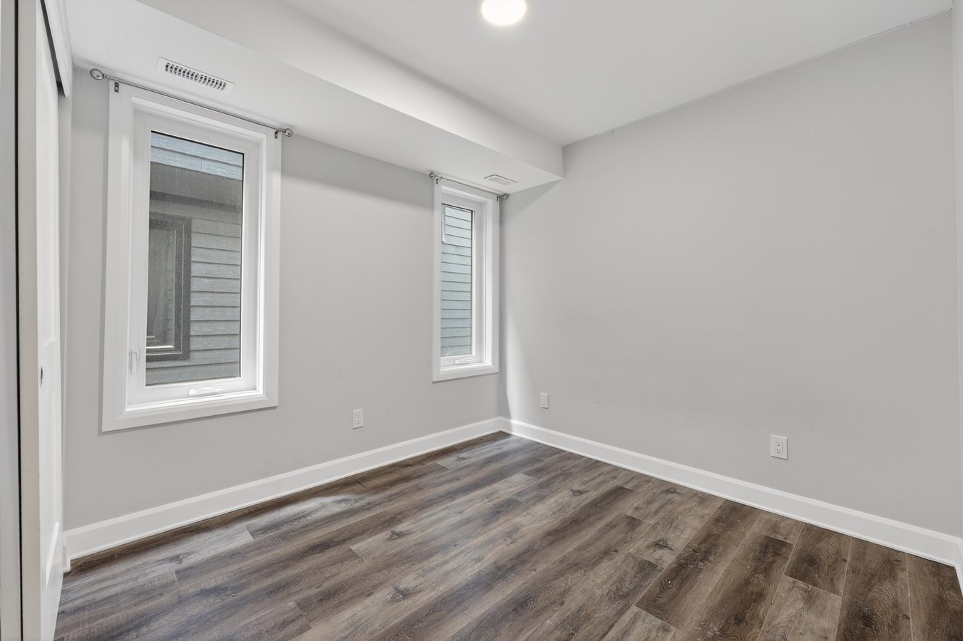340 Shakespeare Street - Photo 23