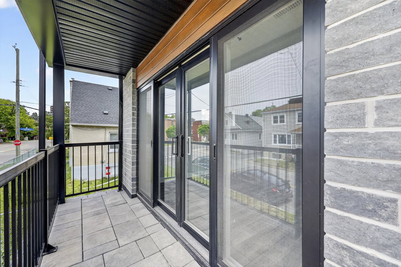 340 Shakespeare Street - Photo 9