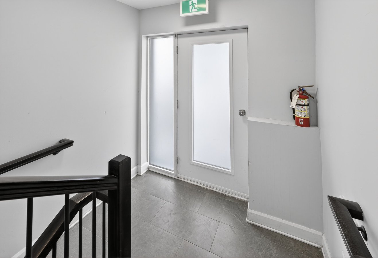 340 Shakespeare Street - Photo 13