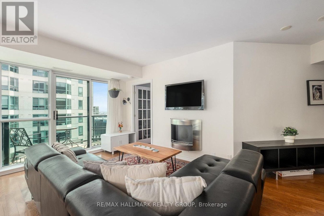 PH#4 - 445 LAURIER AVENUE W - Photo 7