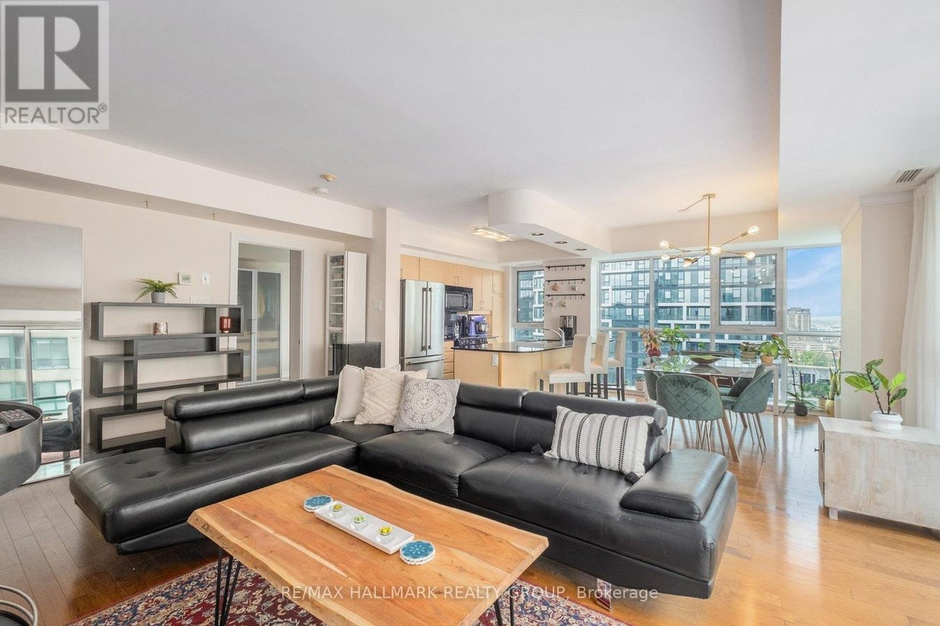 PH#4 - 445 LAURIER AVENUE W - Photo 9