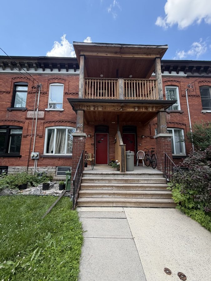 105 Florence Street - Photo 1