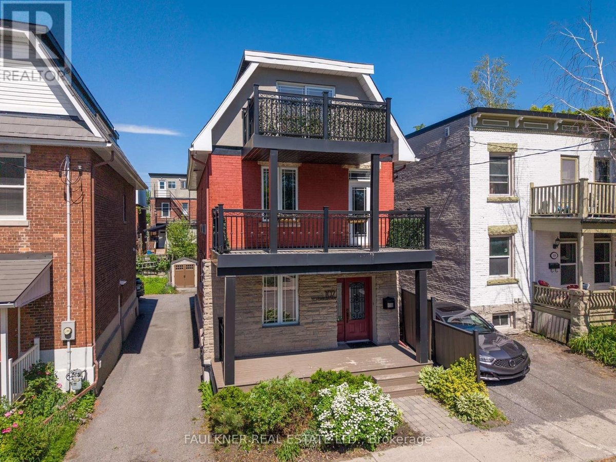 107 BLACKBURN AVENUE - Photo 2