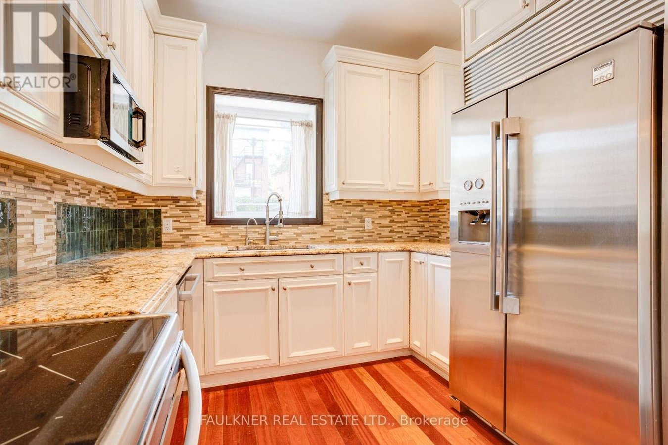 107 BLACKBURN AVENUE - Photo 16