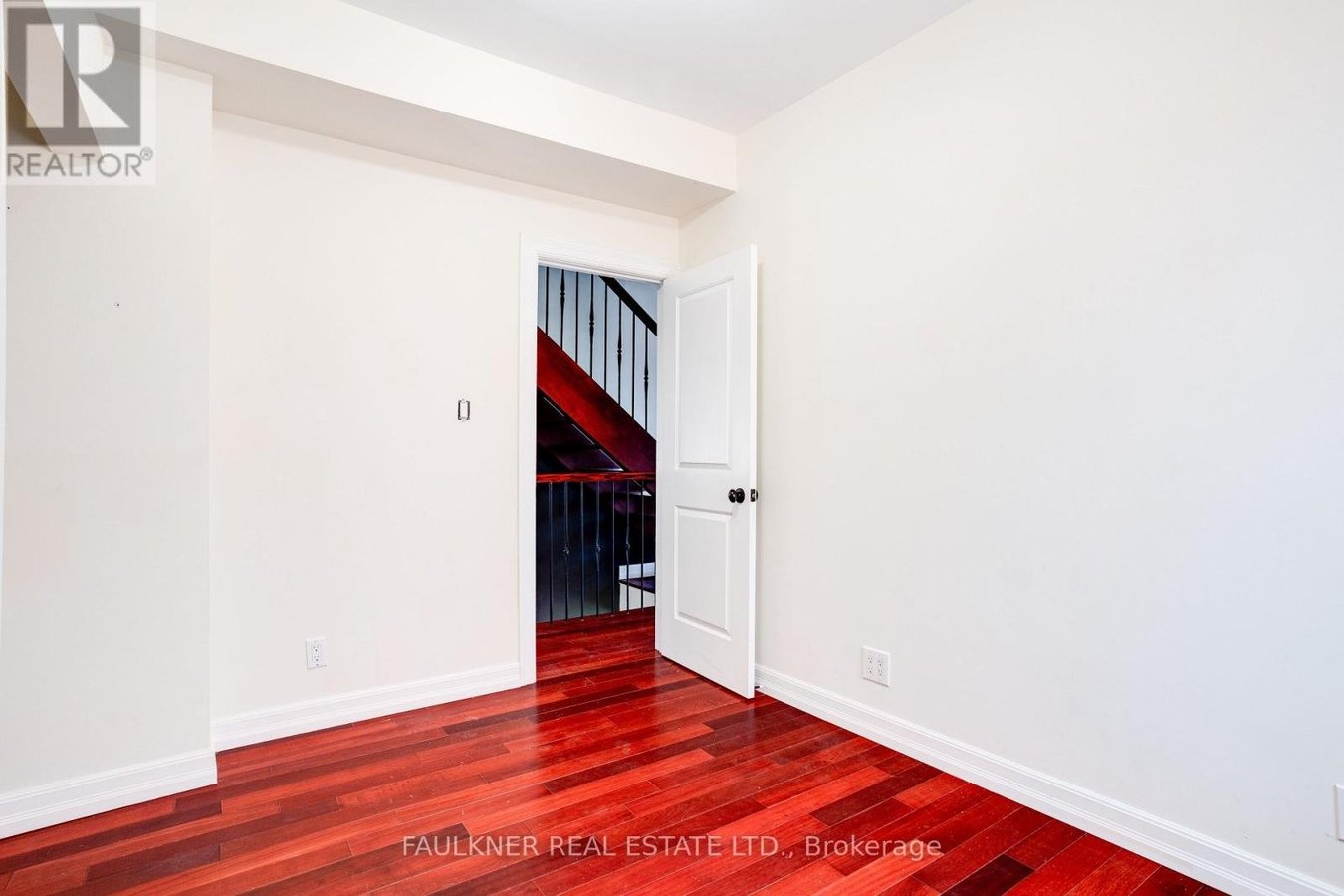 107 BLACKBURN AVENUE - Photo 27