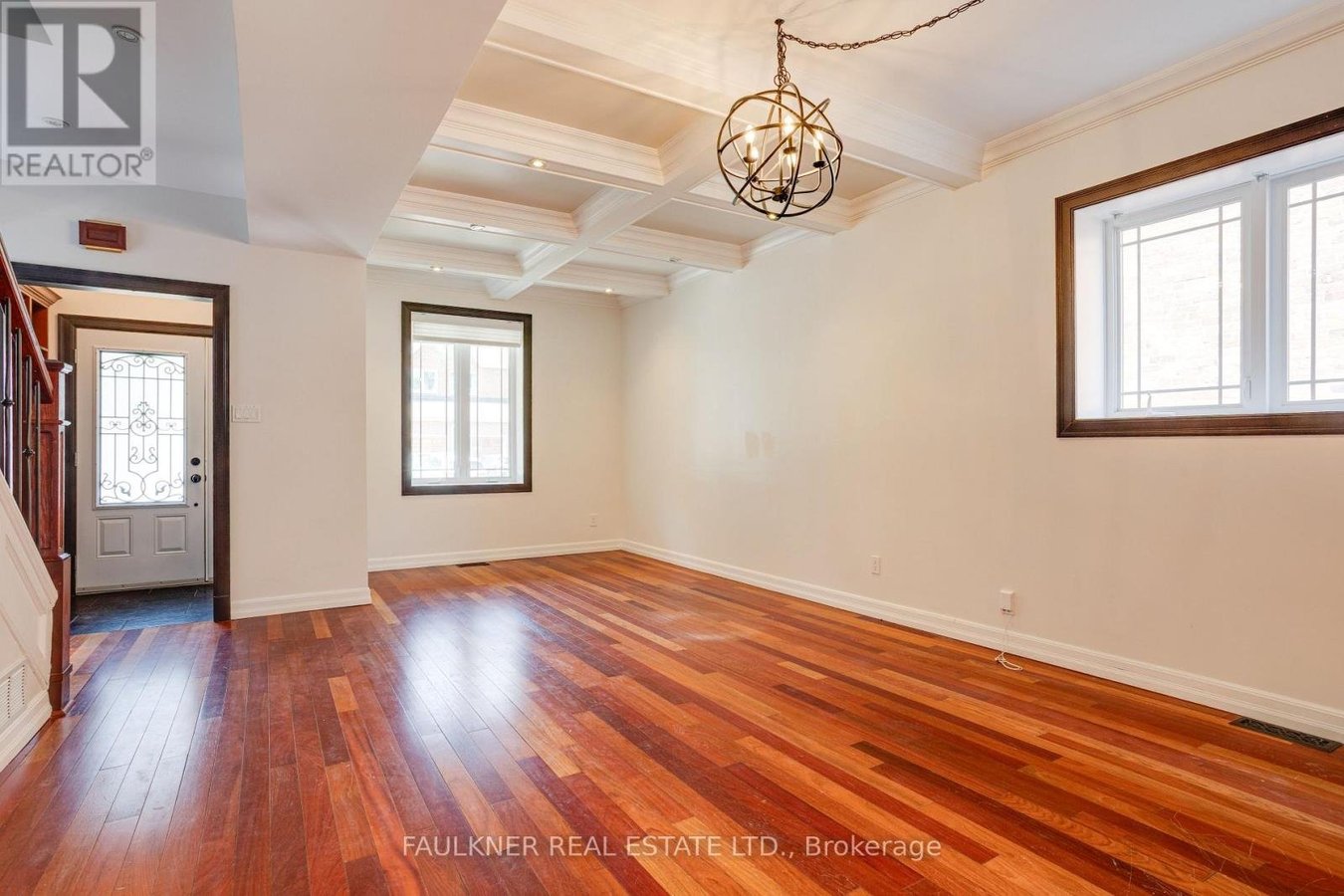 107 BLACKBURN AVENUE - Photo 12