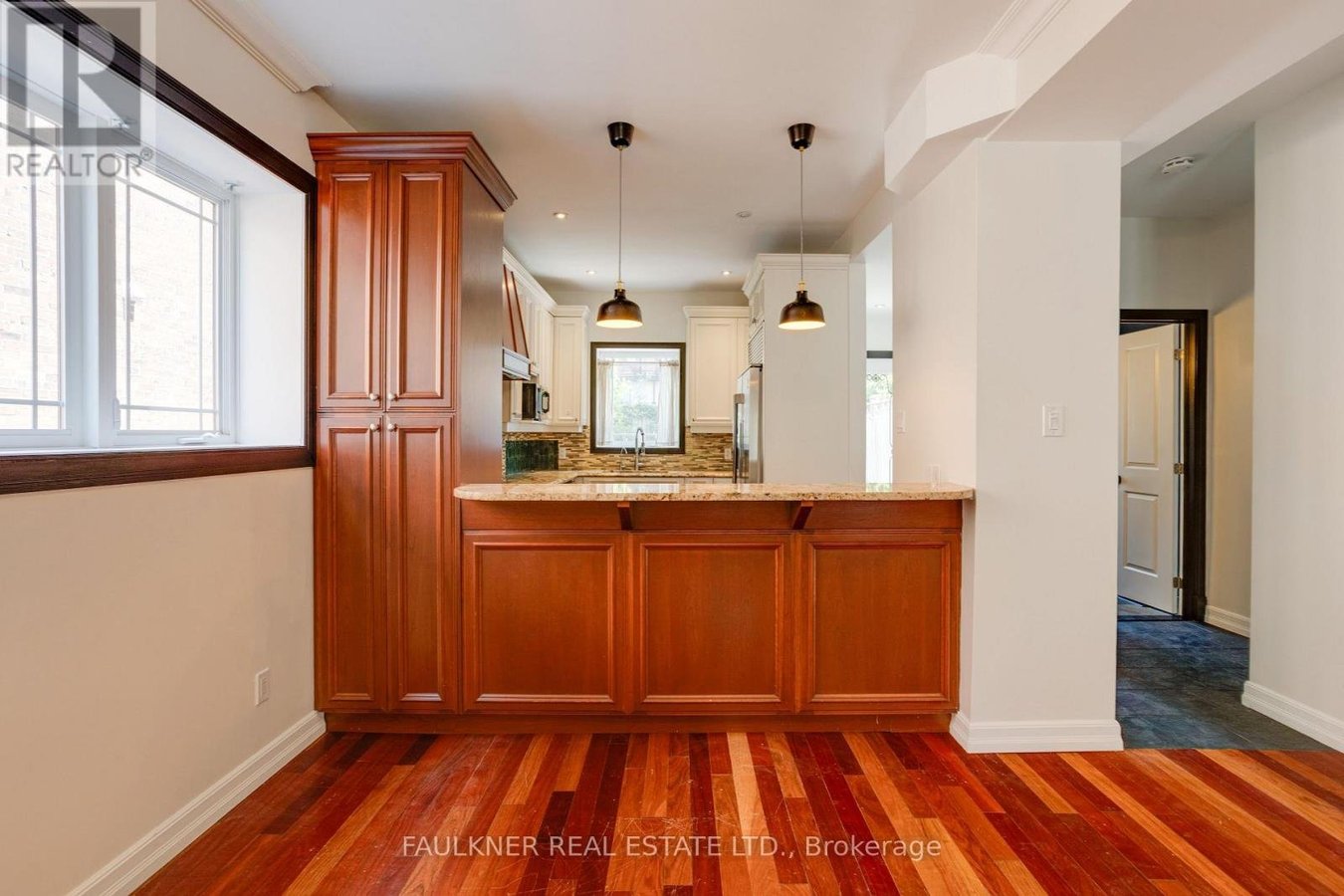 107 BLACKBURN AVENUE - Photo 13