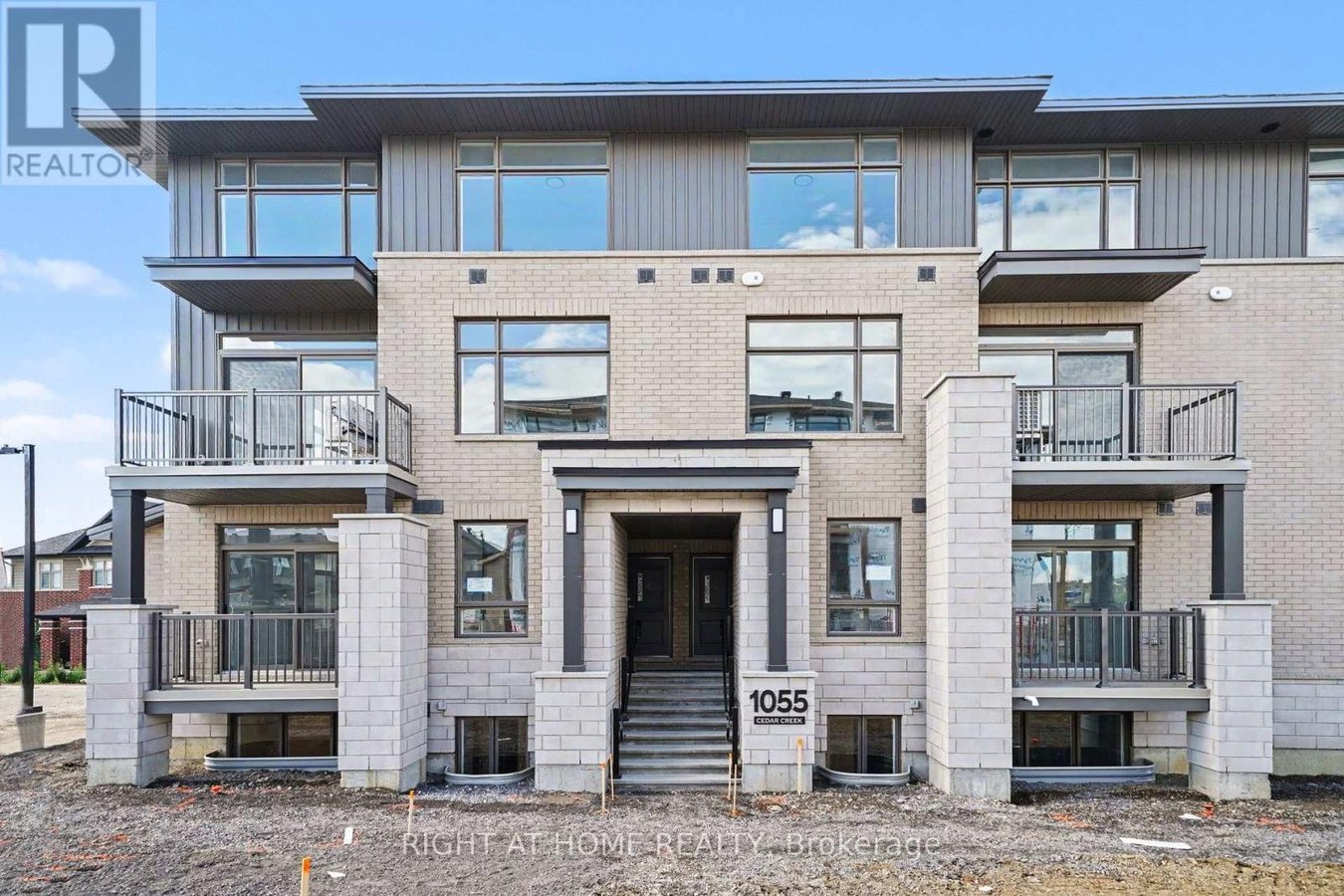 BUILDING 1, UNIT 205L - 1055 CEDAR CREEK DRIVE - Photo 3