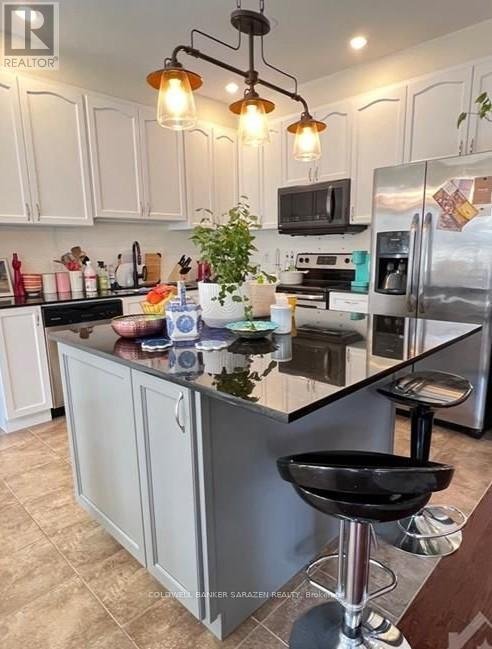 349 MEADOWBREEZE DRIVE - Photo 3