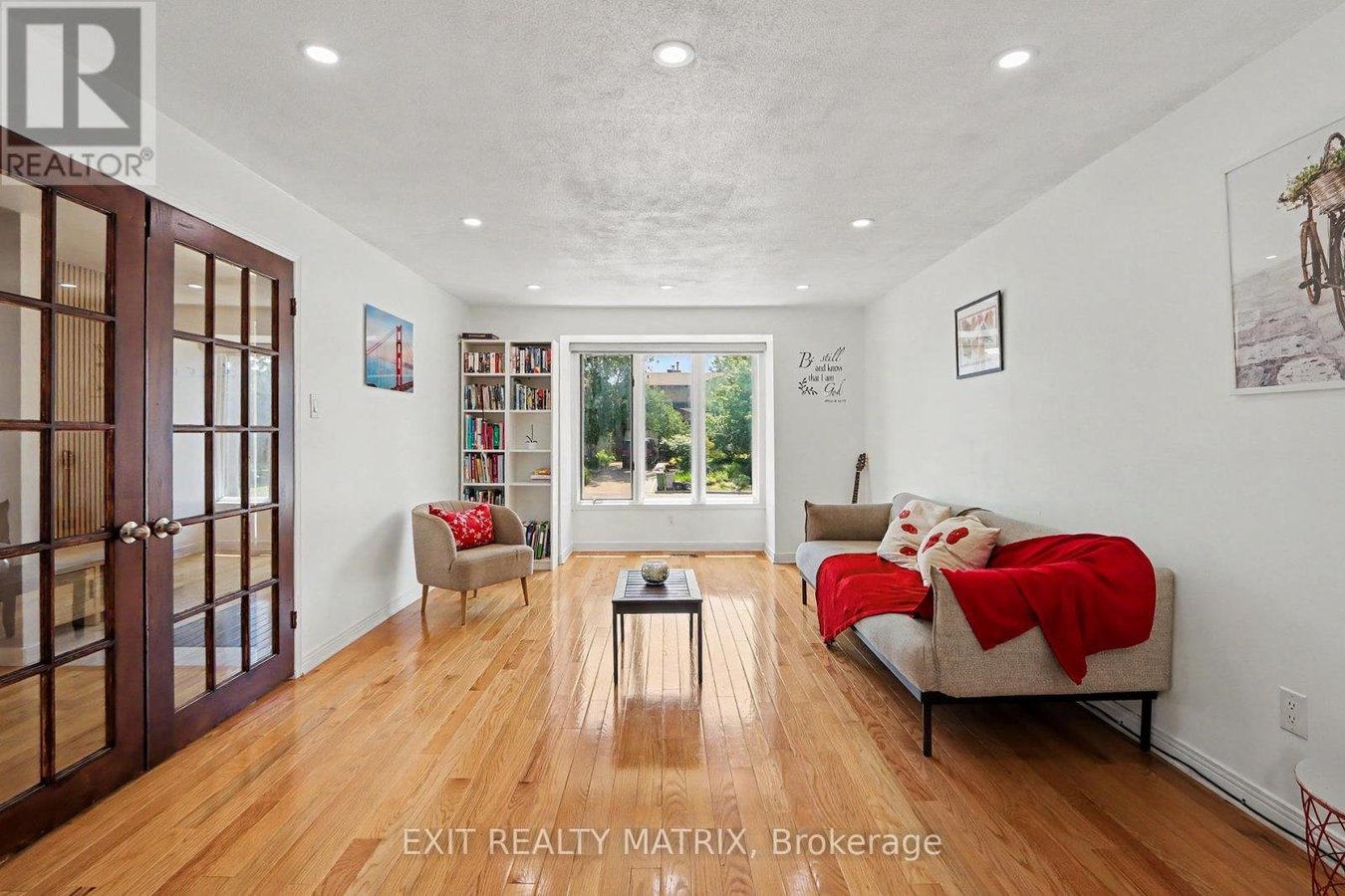 383 VIEWMOUNT DRIVE - Photo 3