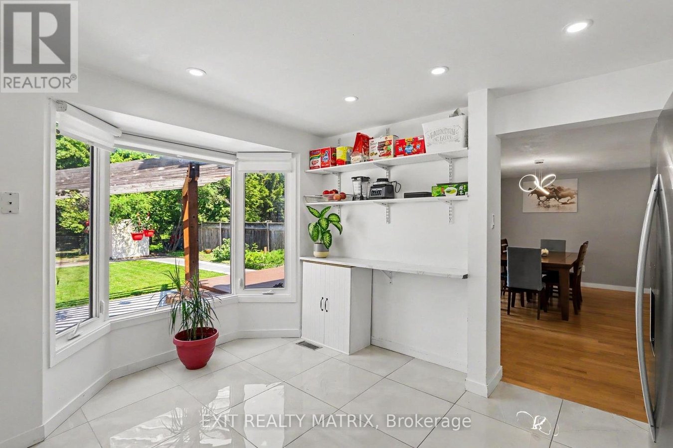 383 VIEWMOUNT DRIVE - Photo 8