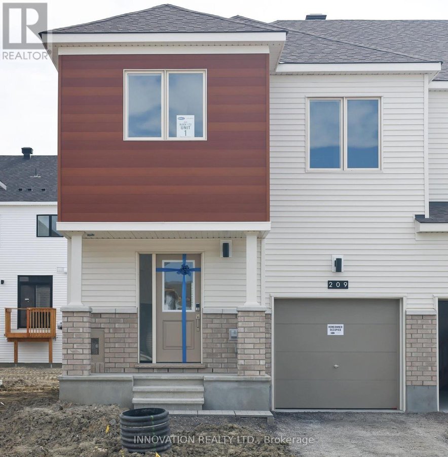 209 CATNIP CRESCENT - Photo 1