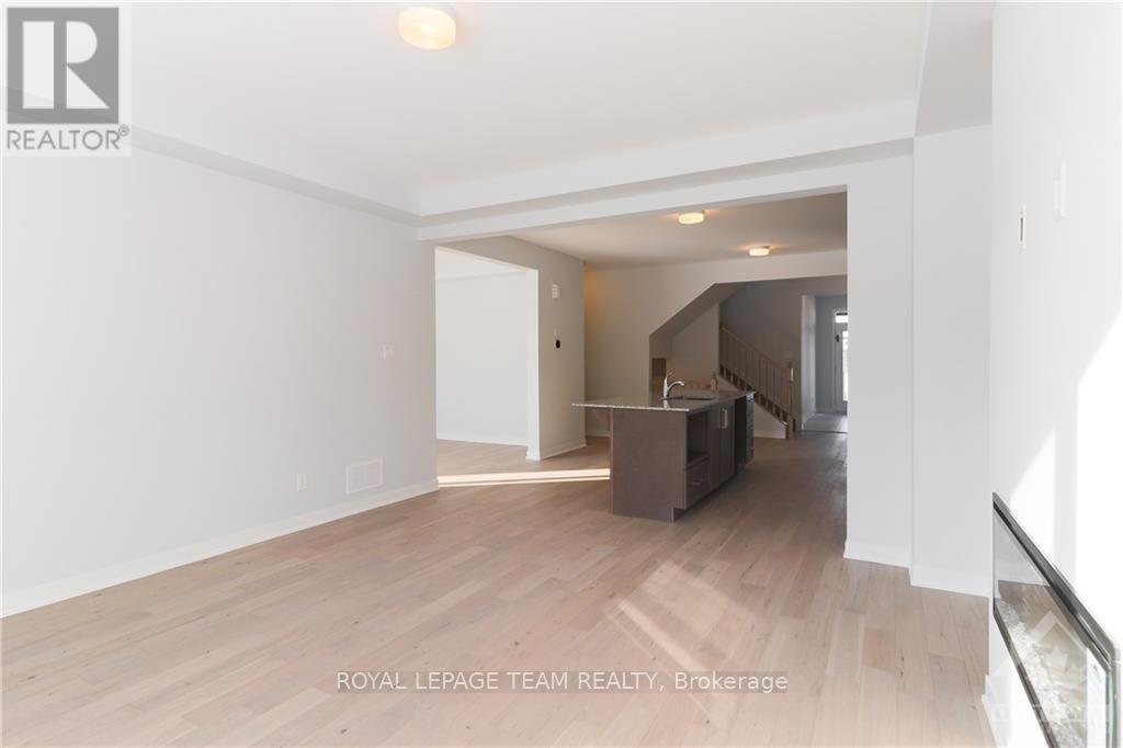 803 CROSSGATE STREET - Photo 5