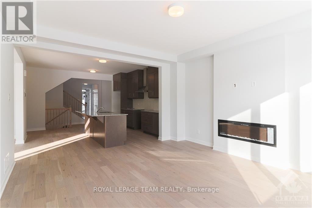 803 CROSSGATE STREET - Photo 6