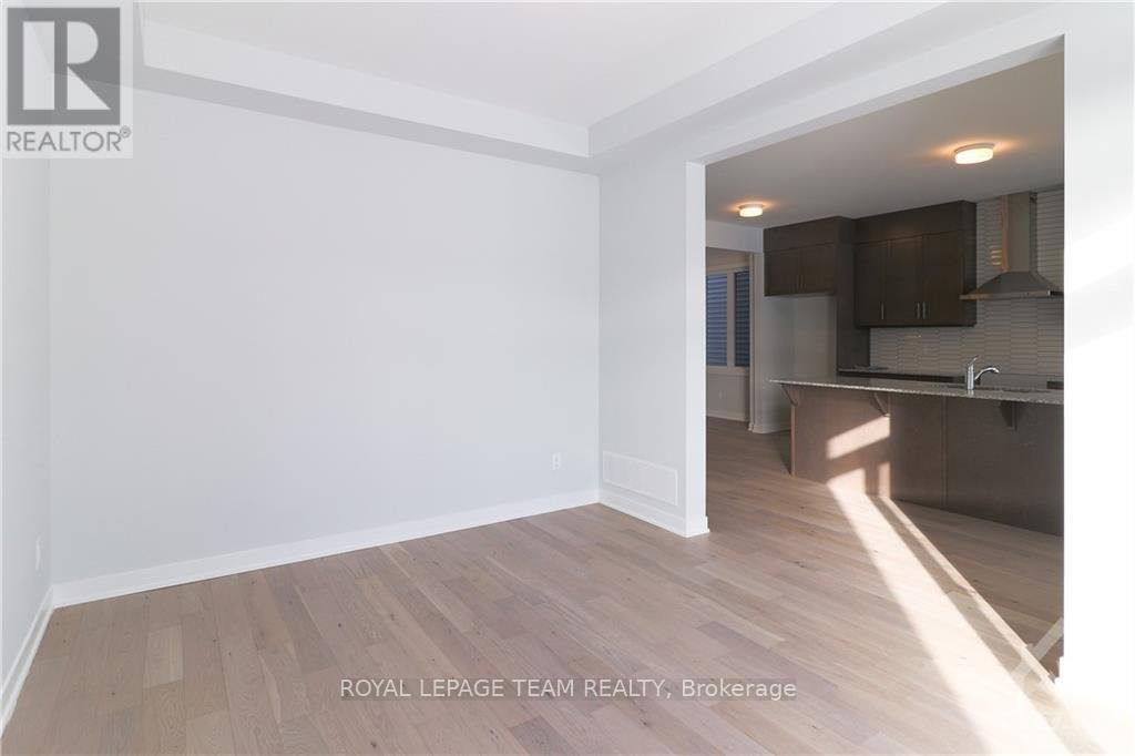803 CROSSGATE STREET - Photo 8