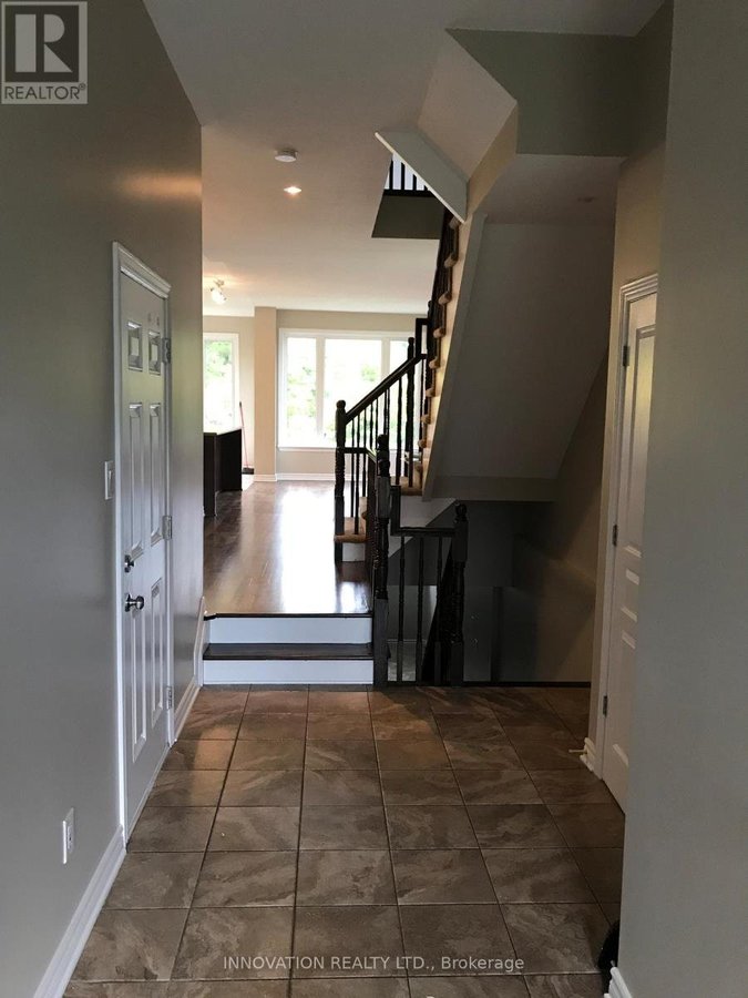 898 FLETCHER CIRCLE - Photo 2