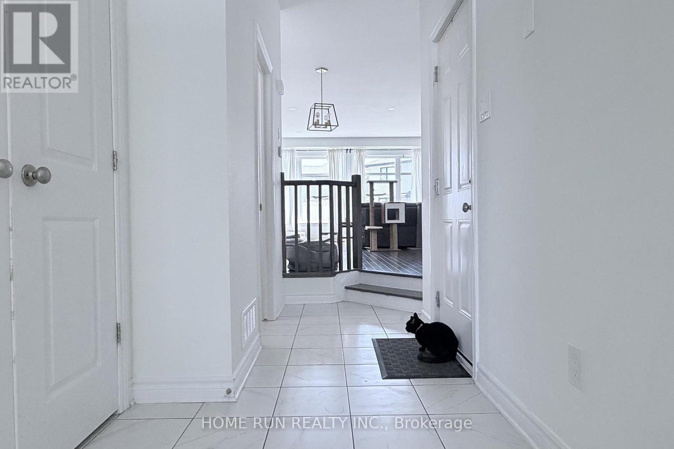 535 HONEYLOCUST AVENUE - Photo 2