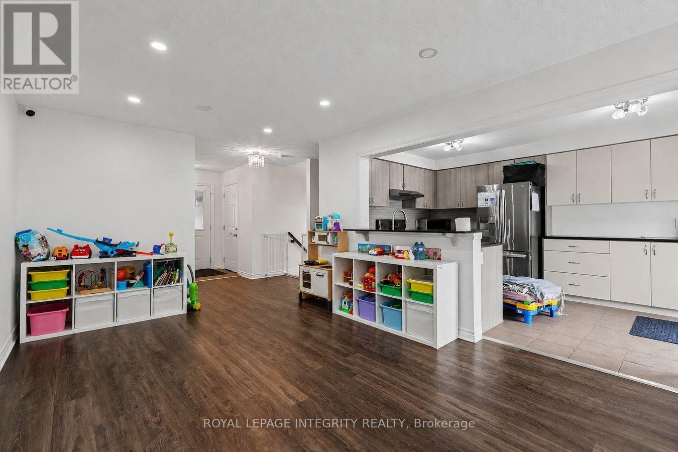 555 FOXLIGHT CIRCLE - Photo 7