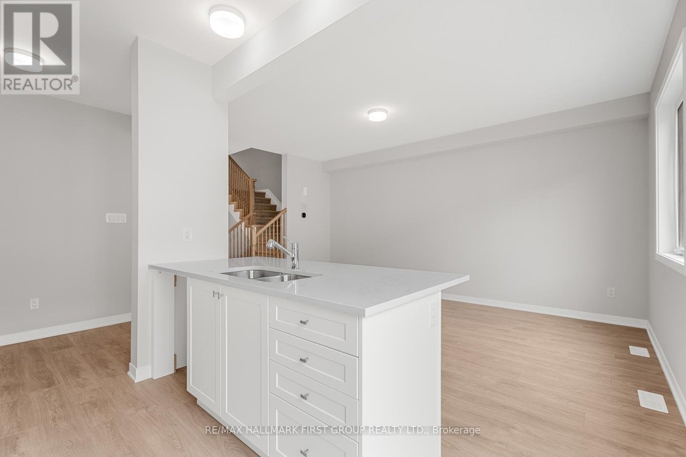 519 BRIGATINE AVENUE - Photo 7