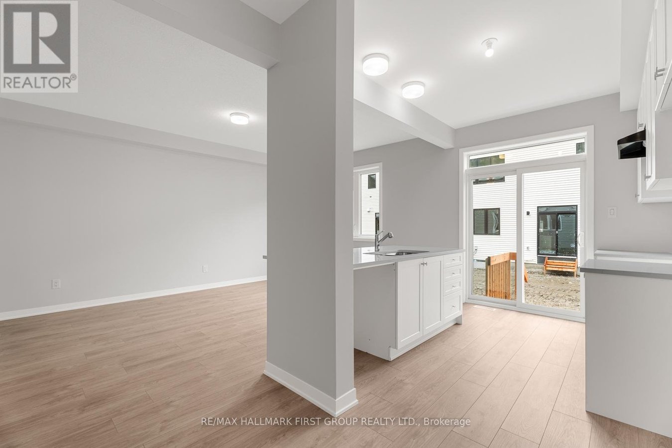 519 BRIGATINE AVENUE - Photo 8